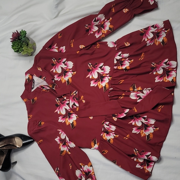 Shein Curve red long sleeve floral red top sz 1xl - Picture 4 of 11